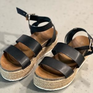 Patrizia womens black and tan sandals